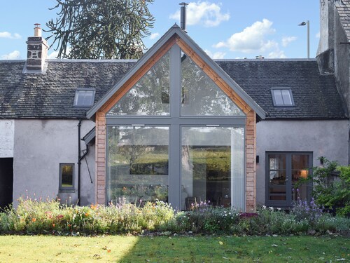 3 bedroom accommodation in Muthill, near Crieff