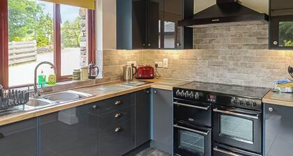4 bedroom accommodation in Windermere
