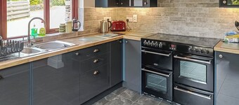 4 bedroom accommodation in Windermere