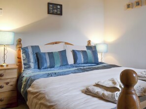 1 bedroom, free WiFi, bed sheets - 1 bedroom accommodation in Cellardyke, near Anstruther (Cellardyke, near Anstruther)