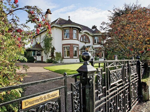 5 bedroom accommodation in Aberfeldy