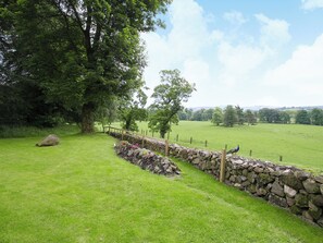Property grounds - Tullibole Castle Longhouse (Crook of Devon)