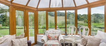 6 bedroom accommodation in Highley, near Bridgenorth