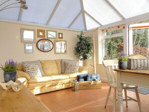 Fireplace - The Old Winery Cottage (Newent)