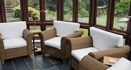 4 bedroom accommodation in St Blazey, near Par