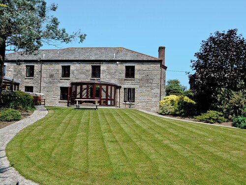4 Schlafzimmer Unterkunft in St Blazey, near Par
