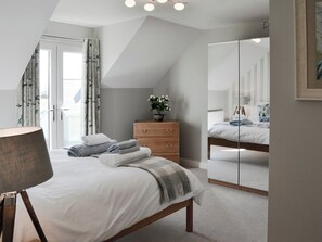 3 habitaciones, wifi gratis y ropa de cama 