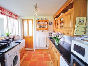 Cookware/dishes/utensils - 3 bedroom accommodation in Ten Mile Bank, near Downham Market (Ten Mile Bank, near Downham Market)