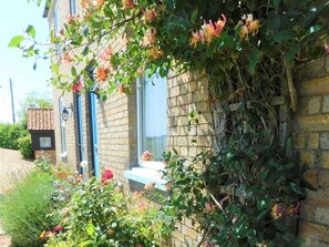 Exterior detail - 3 bedroom accommodation in Ten Mile Bank, near Downham Market (Ten Mile Bank, near Downham Market)