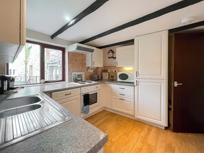 Geschirrspüler, Hochstuhl