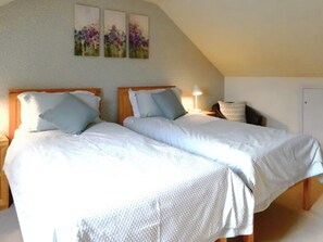 2 quartos, Wi-Fi de cortesia, roupa de cama