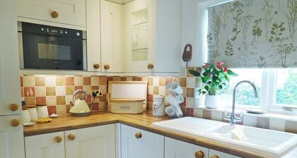 2 bedroom accommodation in Thorpe Bassett, near Malton