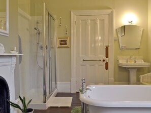 Towels - 3 bedroom accommodation in Ventnor (Ventnor)