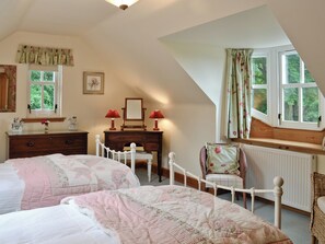 4 Schlafzimmer, kostenloses WLAN, Bettwäsche
