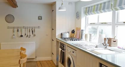 This property in a Grade II listed yard couldn’t be in a better location.