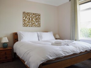 4 bedrooms, free WiFi, bed sheets