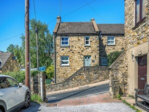 Exterior - 2 bedroom accommodation in Richmond (Richmond)