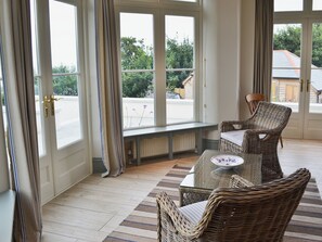 Interior - 8 bedroom accommodation in Porthpean, near Charlestown (Porthpean, near Charlestown)