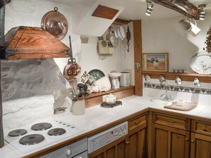 Dishwasher, high chair, cookware/dishes/utensils, freezer