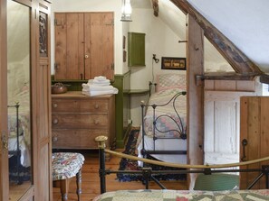 2 bedrooms, free WiFi, bed sheets - THRESHING BARN - KZA (Glaisdale, near Whitby)