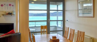 4 chambres à coucher à Red Wharf Bay, Anglesey