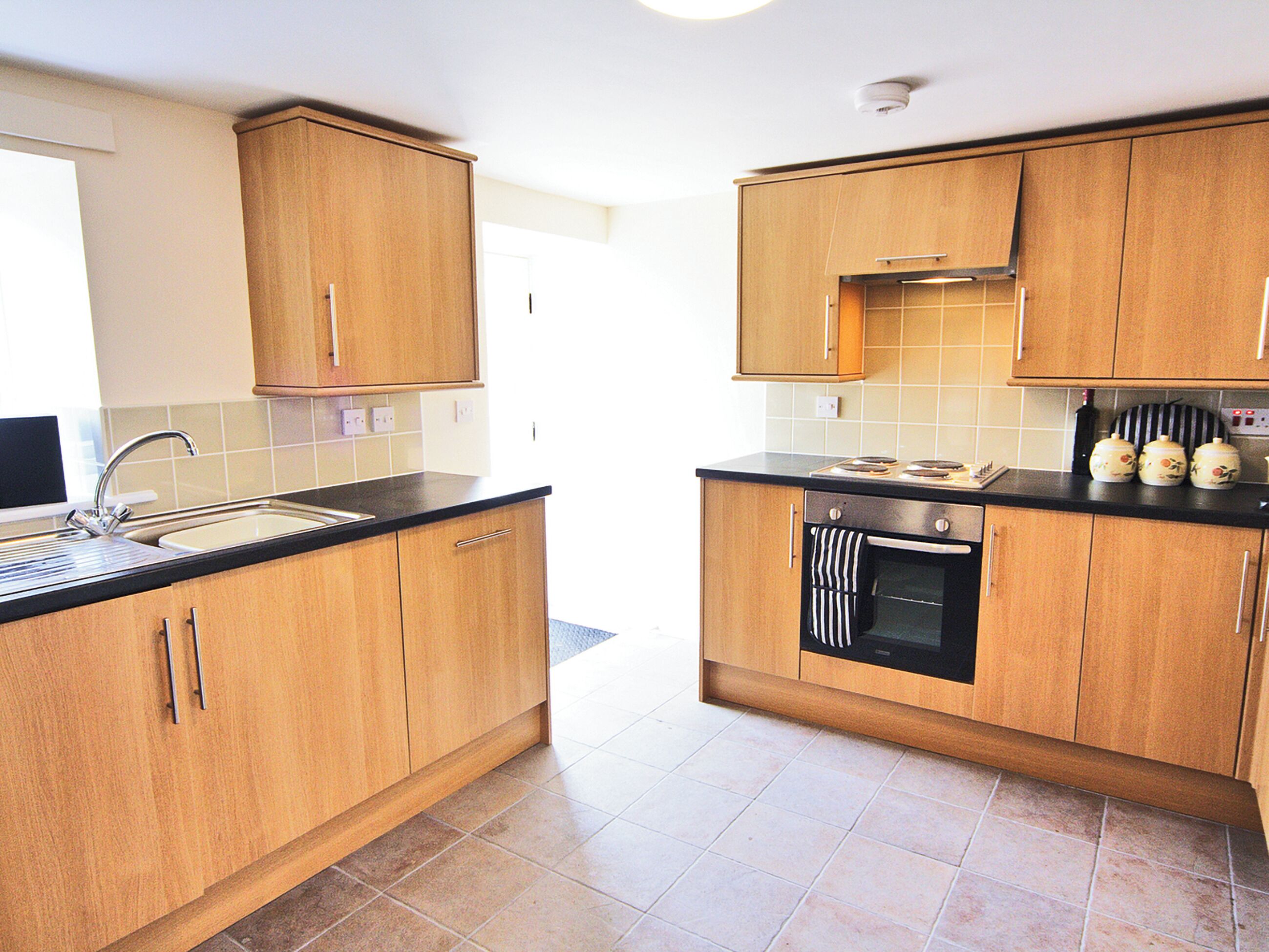 Lava-louças, cadeirão de bebê