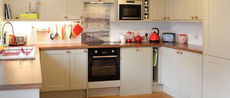 Dishwasher, high chair