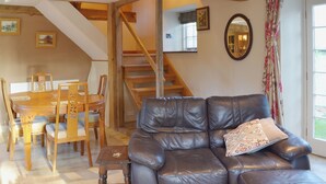 Interior - 1 bedroom accommodation in Brighstone, near Yarmouth (Brighstone, near Yarmouth)