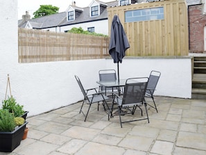 Outdoor dining - 2 bedroom accommodation in Portmahomack, near Tain (Portmahomack, near Tain)
