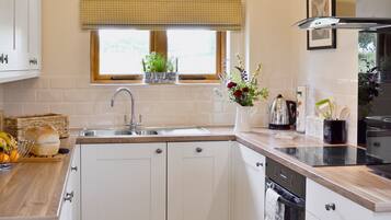 Lave-vaisselle, chaise haute