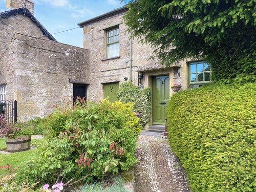 2 bedroom accommodation in Austwick, near Settle