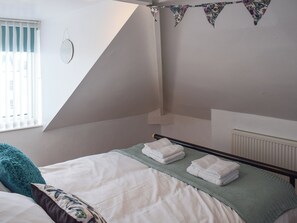 2 bedrooms, free WiFi, bed sheets