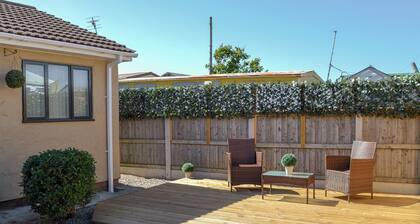 1 bedroom accommodation in Towyn, near Rhyl