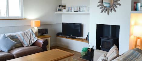 TV, lareira