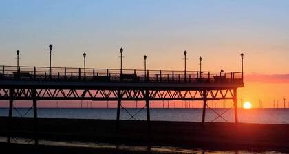 Salters Cottage - E5045