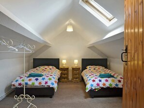 4 bedrooms, free WiFi, bed sheets