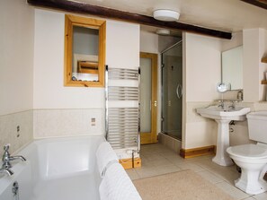 Towels - Castle House Cottage (Hartley, near Kirkby Stephen)