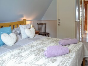 2 bedrooms, bed sheets - 2 bedroom accommodation in Glenlivet, near Dufftown (Glenlivet, near Dufftown)