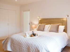 4 dormitorios, wifi gratis, ropa de cama