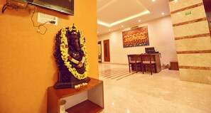 Lobby sitting area - Sanman Gardenia (Bengaluru)