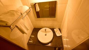 Comfort Studio, Non Smoking | Bathroom