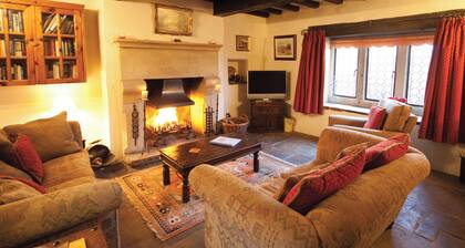 3 bedroom accommodation in Castleton