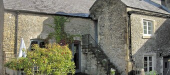 2 bedroom accommodation in Cold Ashton, Bath