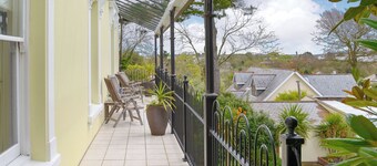 Carnethic House - One Acre View