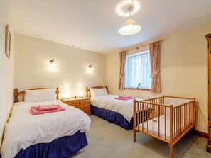 2 bedrooms, free WiFi, bed sheets