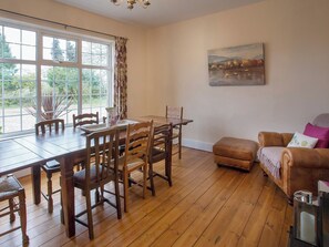 Dining - 4 bedroom accommodation in Todburn, near Rothbury (Todburn, near Rothbury)
