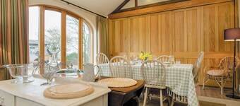 The Stables at Weedon Hill Farm