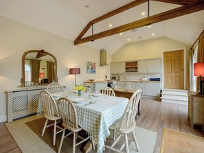 Dining - The Stables at Weedon Hill Farm (Weedon, near Daventry)
