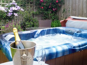 Baignoire à remous extérieure