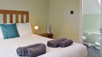 2 bedrooms, free WiFi, bed sheets